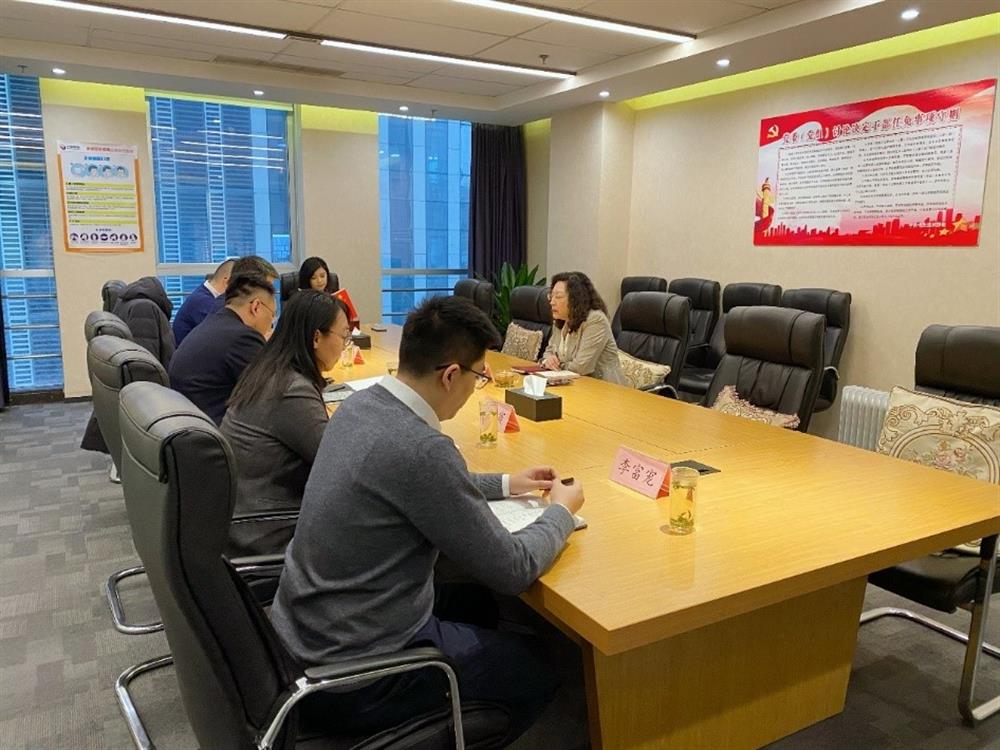 集團黨委副書記、總經(jīng)理黃蓓調(diào)研園區(qū)集團并召開民主生活會征求意見座談會