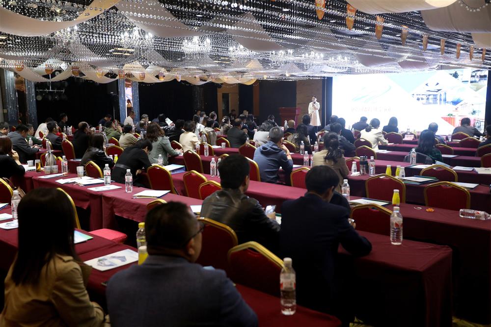 AI賦能產(chǎn)業(yè)生態(tài)！科創(chuàng)投集團(tuán)旗下銀河數(shù)創(chuàng)空間舉辦濟(jì)南科創(chuàng)數(shù)創(chuàng)生態(tài)大會(huì)